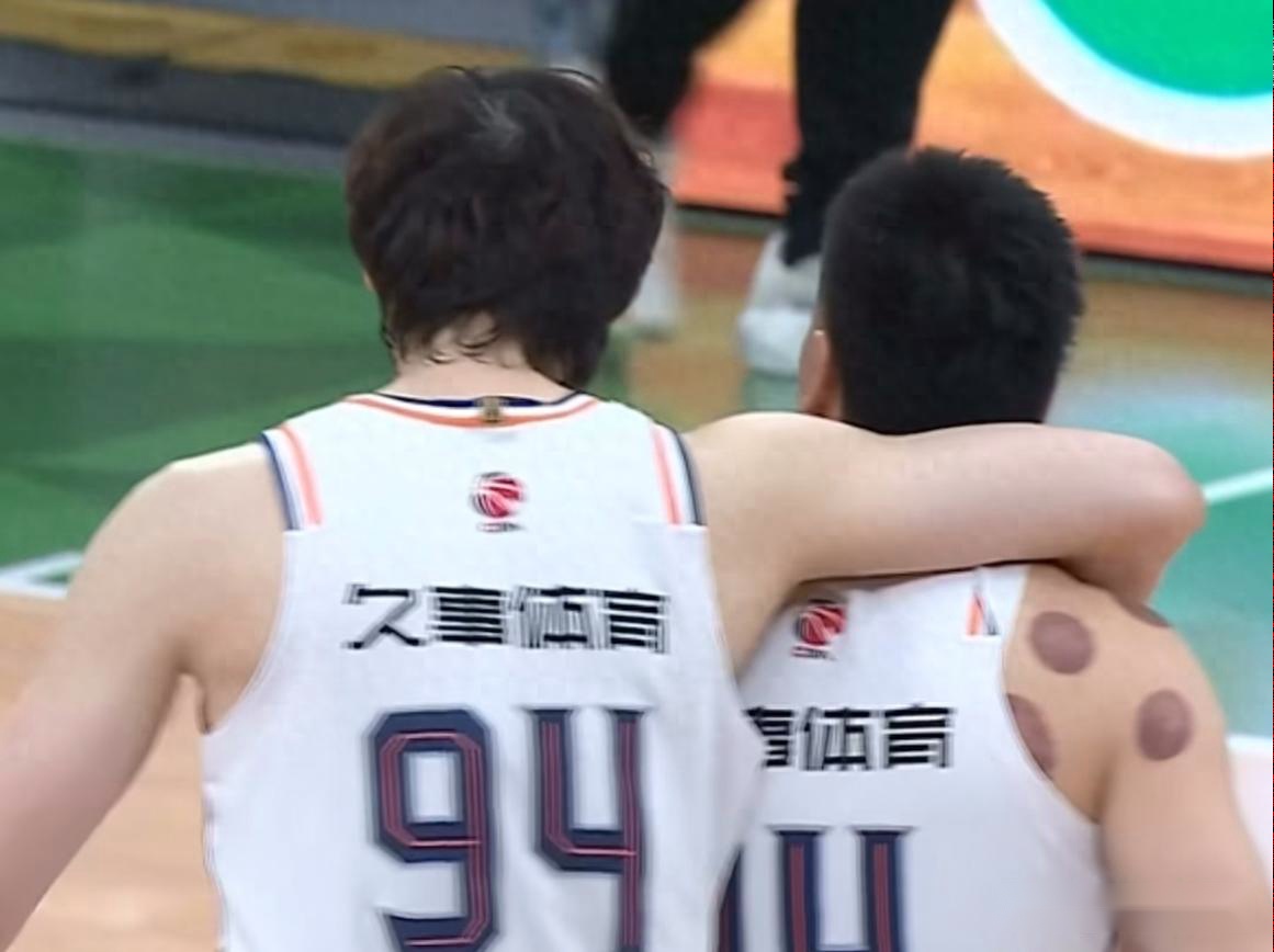 球员表现及